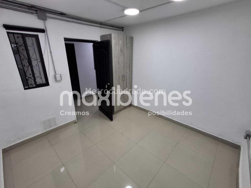 Casa Cómoda de 5 Alcobas en La América, Niza - 5