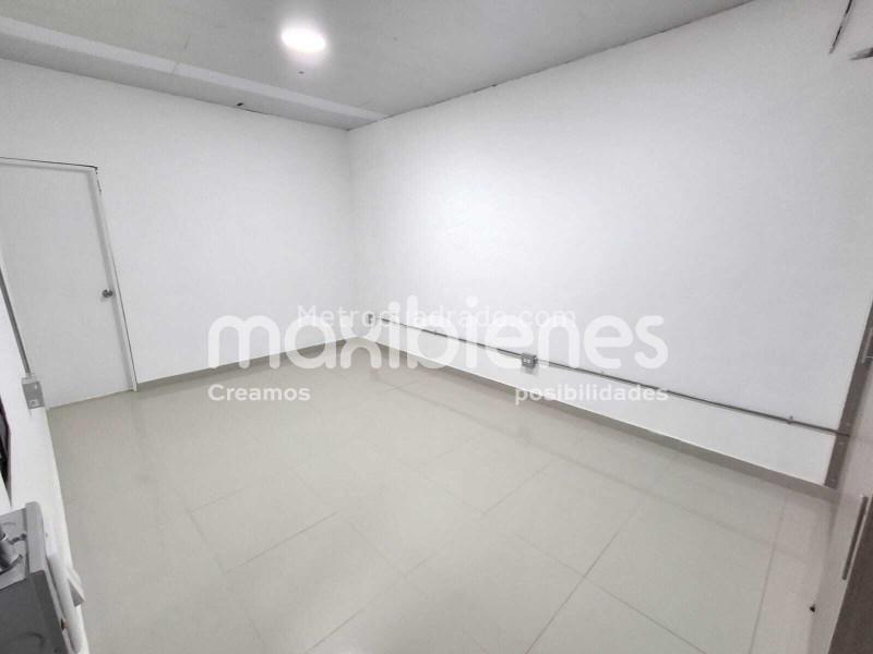 Casa Cómoda de 5 Alcobas en La América, Niza - 6