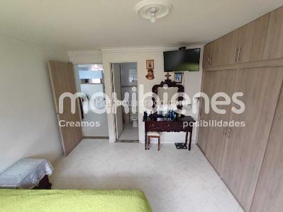 Apartamento en venta en Los Colores, Medellín · foto 7 de 20