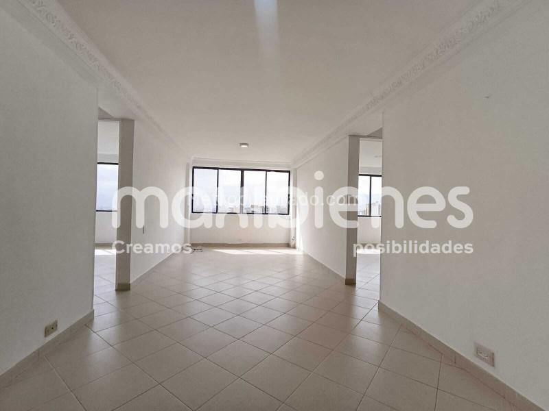 3BR Apartment in Calasanz (88 m²)