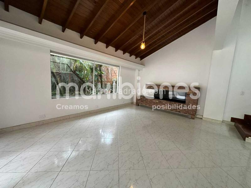 Spacious 4BR House with 4 Baths in San Lucas - 2