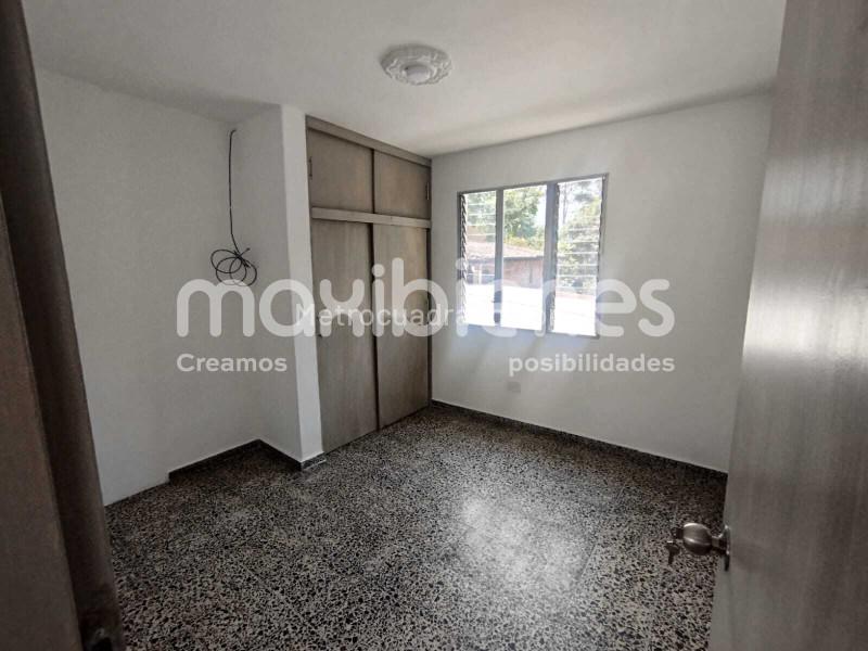 Apartamento Amplio de 3 Alcobas en San Lucas - 3