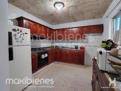 Apartamento de 5 alcobas en venta en Belen Miravalle, Medellín, 127 m² · foto 4 de 15