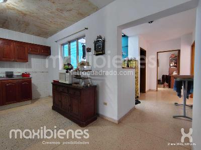 Apartamento de 5 alcobas en venta en Belen Miravalle, Medellín, 127 m² · foto 5 de 15