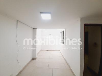 Casa de 3 alcobas en venta en La Almeria, Medellín, 158 m² · foto 5 de 18