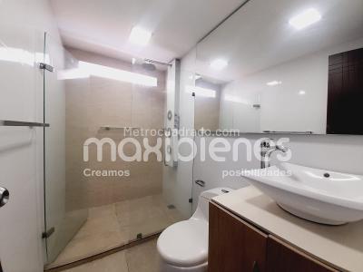 Casa de 3 alcobas en venta en La Almeria, Medellín, 158 m² · foto 18 de 18