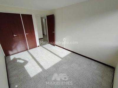 Apartamento de 3 alcobas en arriendo en Conquistadores, Medellín, 142 m² · foto 7 de 17