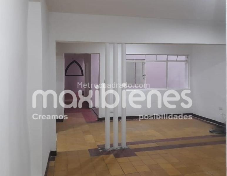 5BR House in El Danubio for Residential or Commercial Use