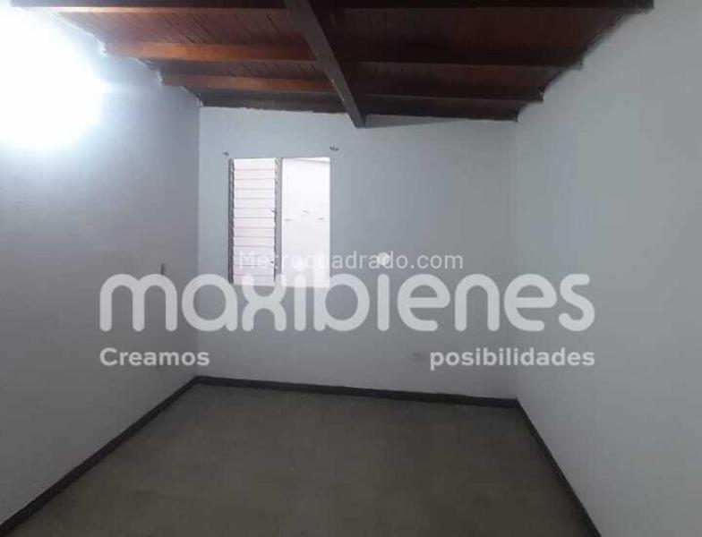 5BR House in El Danubio for Residential or Commercial Use - 2