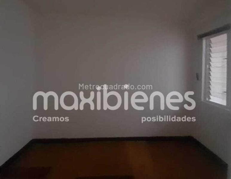 5BR House in El Danubio for Residential or Commercial Use - 6