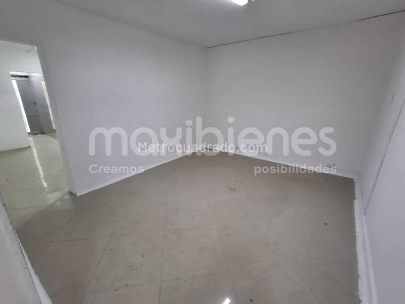 Cozy 5BR House in Calasanz - 5