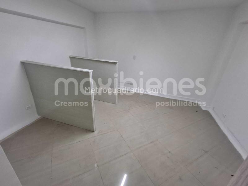 Cozy 5BR House in Calasanz - 6