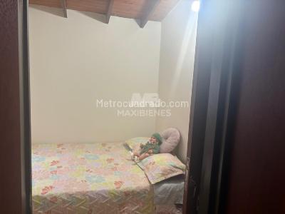 Apartamento de 2 alcobas en venta en El Velodromo, Medellín, 53 m² · foto 6 de 11