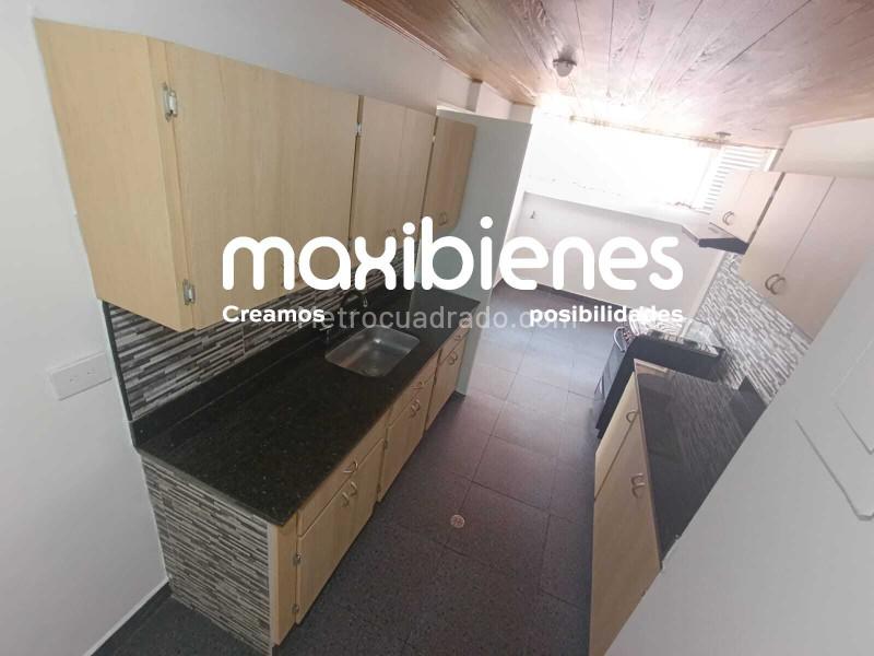 Spacious 4BR Apartment with Modern Finishes in Los Colores