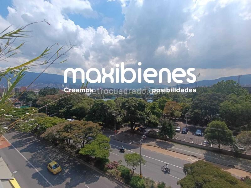 Apartamento Amplio de 4 Alcobas con Acabados Modernos en Los Colores - 4