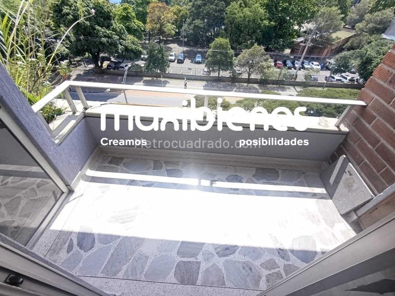 Apartamento Amplio de 4 Alcobas con Acabados Modernos en Los Colores - 6