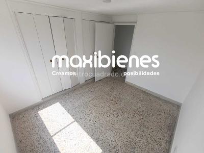 Apartamento de 4 alcobas en arriendo en Los Colores, Medellín, 120 m² · foto 14 de 20