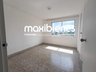 Apartamento de 4 alcobas en arriendo en Los Colores, Medellín, 120 m² · foto 15 de 20