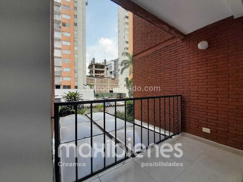 Apartamento Amplio de 4 Alcobas en Villa Jardín, El Poblado - 4