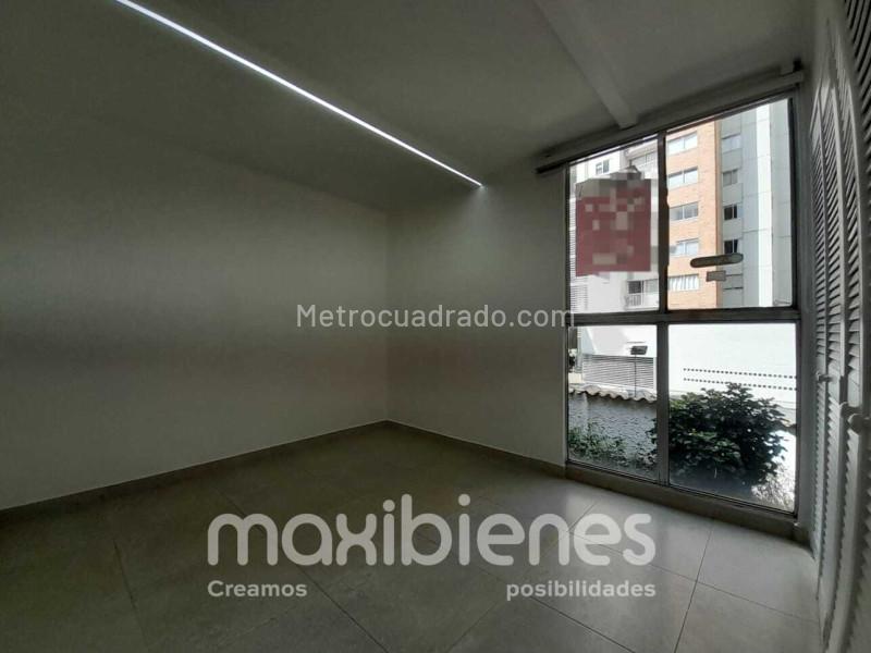 Apartamento Amplio de 4 Alcobas en Villa Jardín, El Poblado - 5