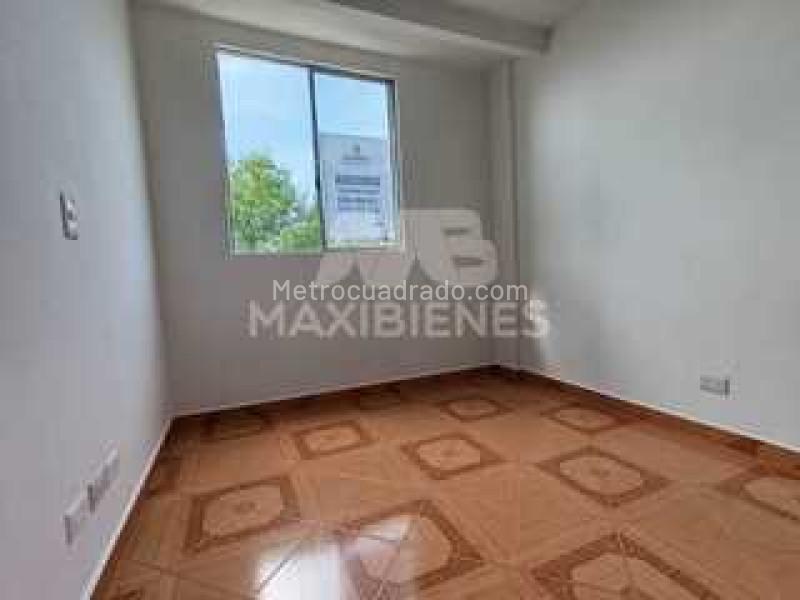 3BR Apartment in Calasanz (Details Not Provided) - 5