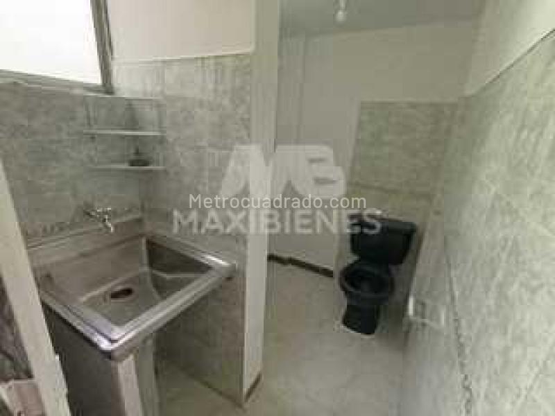 3BR Apartment in Calasanz (Details Not Provided) - 8