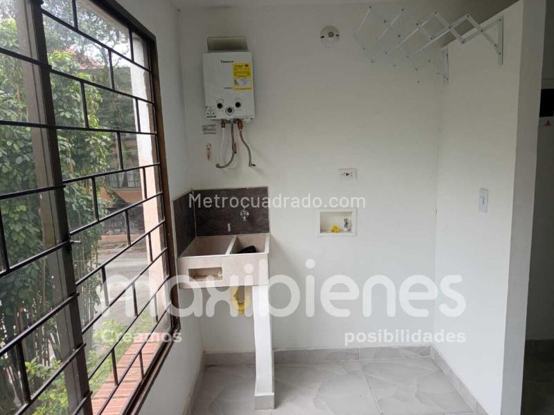 Apartamento Amplio de 3 Alcobas cerca a la Universidad en Belén - 4