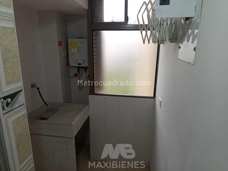 Cozy 3BR Apartment in Belen Loma De Los Bernal - 4