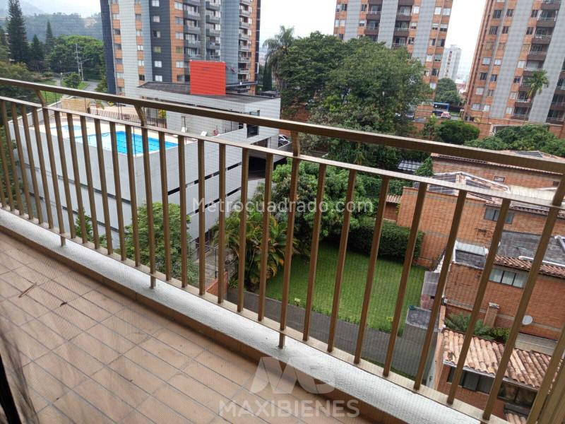 Cozy 3BR Apartment in Belen Loma De Los Bernal - 5