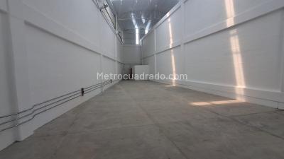 Warehouse for rent in San Felix, Bello