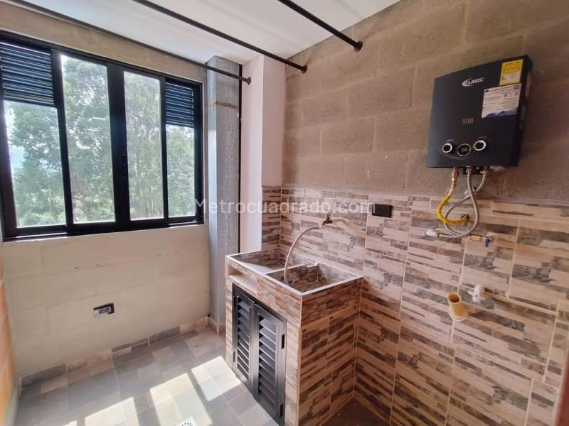 Apartamento Amplio de 2 Alcobas en San Cristóbal - 5