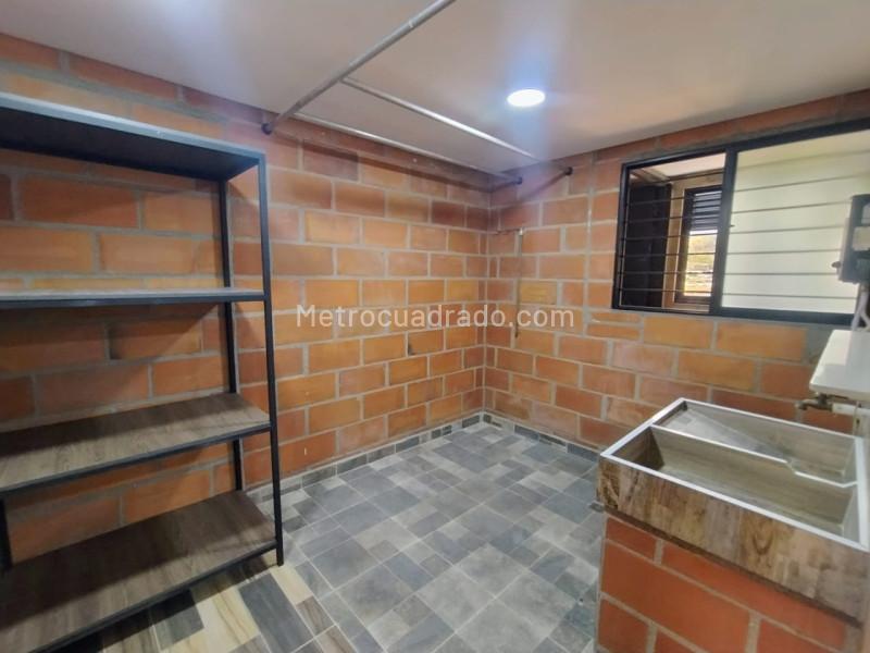 Apartamento de 2 Alcobas en San Cristóbal (65 m²) - 2