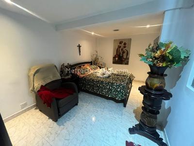 Casa de 3 alcobas en venta en Robledo, Medellín, 70 m² · foto 7 de 15