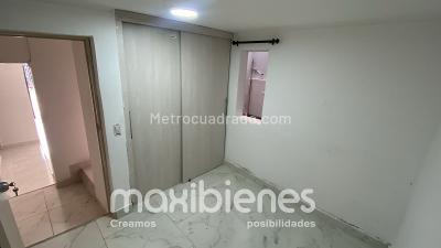 Casa de 3 alcobas en venta en Manrique Central 1, Medellín, 82 m² · foto 2 de 15
