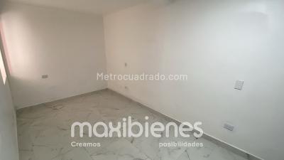 Casa de 3 alcobas en venta en Manrique Central 1, Medellín, 82 m² · foto 3 de 15