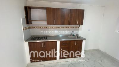 Casa de 3 alcobas en venta en Manrique Central 1, Medellín, 82 m² · foto 5 de 15