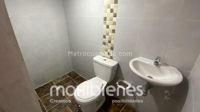 Casa de 3 alcobas en venta en Manrique Central 1, Medellín, 82 m² · foto 12 de 15
