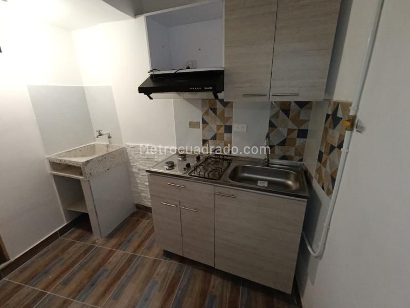 Apartamento de 2 Alcobas en Arriendo en Manrique Central (50 m²)