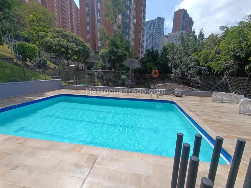 Apartamento de 2 Alcobas en La Loma del Indio (65 m²) - 2