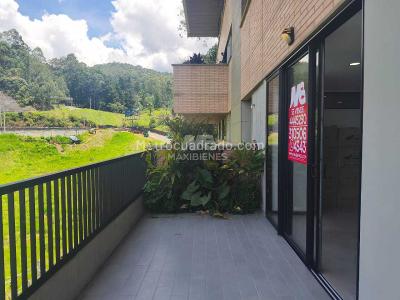 Apartamento de 3 alcobas en venta en Las Palmas, Medellín, 135 m² · foto 3 de 13