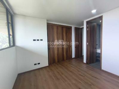 Apartamento de 3 alcobas en venta en Las Palmas, Medellín, 135 m² · foto 10 de 13