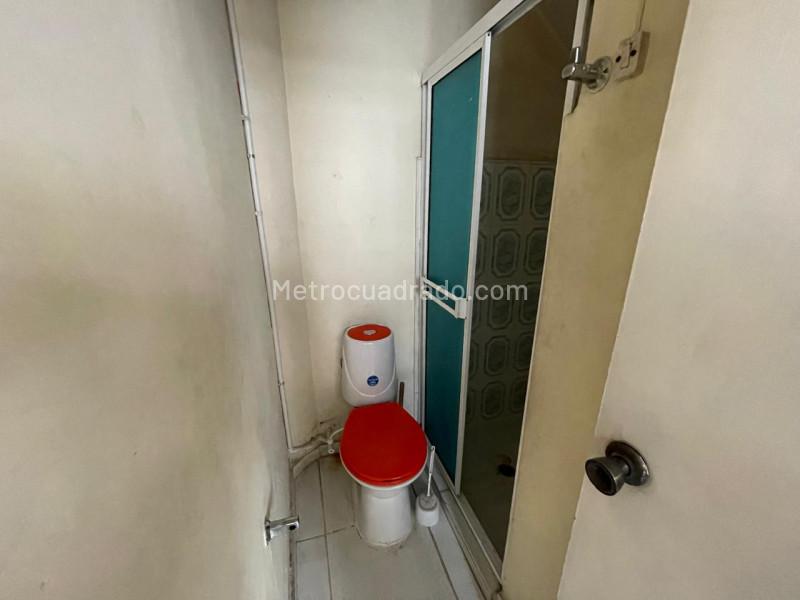 Spacious 5BR Apartment in Prado - 6