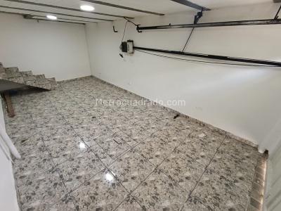 Casa de 3 alcobas en arriendo en Bombona, Medellín · foto 3 de 20