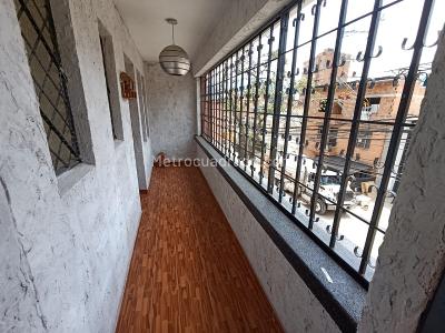 Casa de 3 alcobas en arriendo en Bombona, Medellín · foto 10 de 20