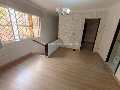 Casa de 3 alcobas en arriendo en Bombona, Medellín · foto 12 de 20