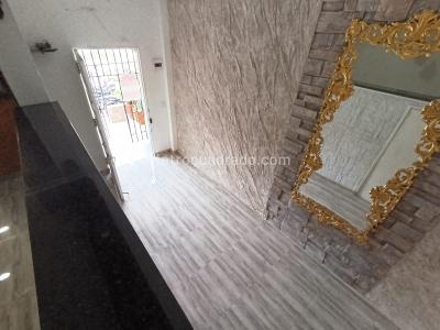 Casa de 3 alcobas en arriendo en Bombona, Medellín · foto 17 de 20