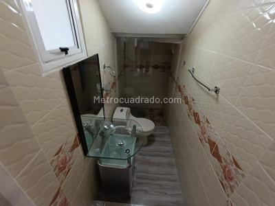 Casa de 3 alcobas en arriendo en Bombona, Medellín · foto 20 de 20