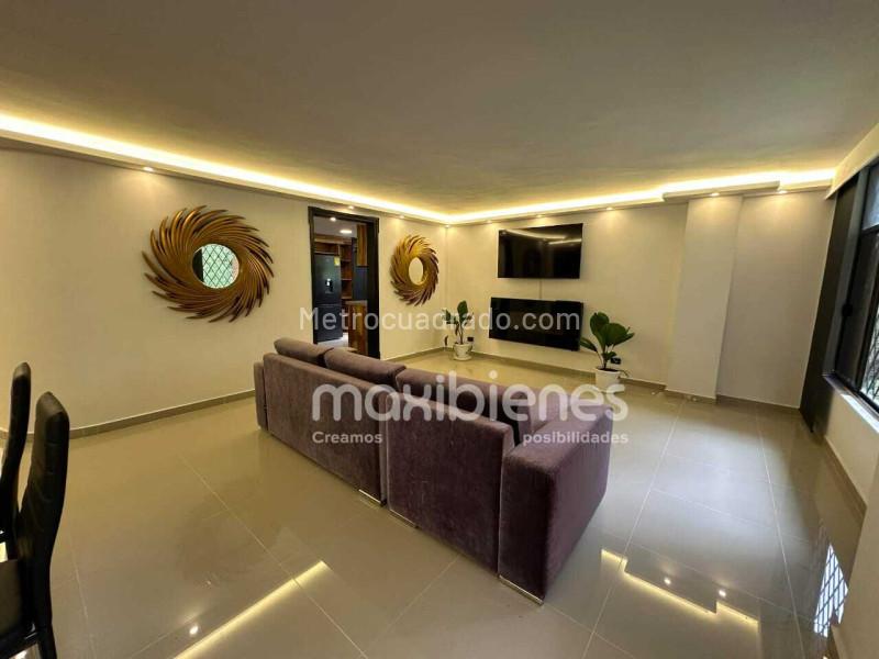 Spacious 4BR House with 4 Baths in Las Palmas - 6