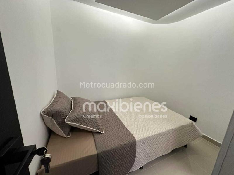 Spacious 4BR House with 4 Baths in Las Palmas - 9