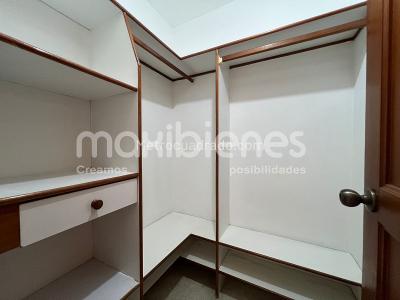 Apartamento de 3 alcobas en arriendo en Castropol, Medellín, 130 m² · foto 5 de 16